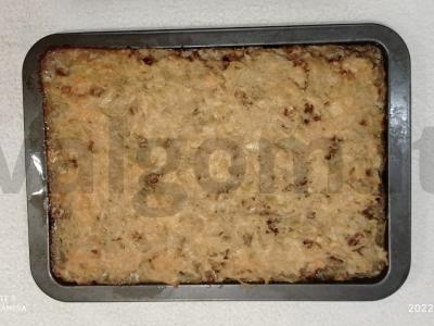 Švelni apkepas su faršu ir kopūstais orkaitėje pagrindine nuotrauka