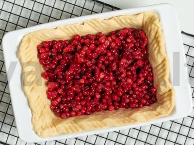 Spanguolių pyragas su grietine Žingsnis 5