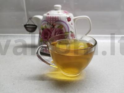 Žalioji arbata su serbentais ir mėtomis Žingsnis 3