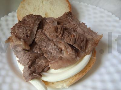 Mėsainis su jautienos kepsniu ir jalapeño Žingsnis 3