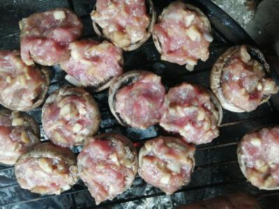 Įdaryti grybai „Sotūs“ Žingsnis 7