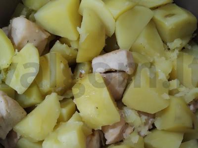 Troškinta bulvė su kalakutienos krūtinėle pagrindine nuotrauka