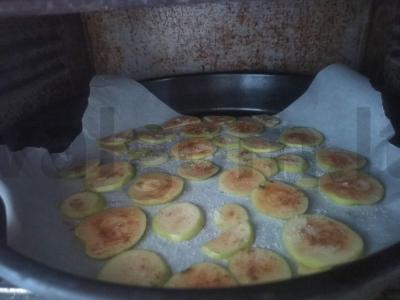 Obuolių traškučiai su cinamonu ir medumi Žingsnis 3