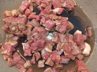 Ryžiai su kiauliena ir prieskoniais Žingsnis 1