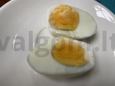 Kiaušinių, servelato ir sūrio sumuštinis Žingsnis 2