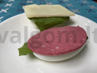 Kiaušinių, servelato ir sūrio sumuštinis Žingsnis 4