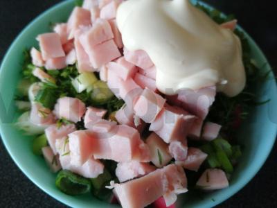 Salotos su ridikėliais ir dešra Žingsnis 3