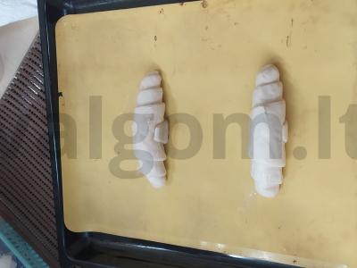 Kruasanai su šviežia raudona žuvimi Žingsnis 1