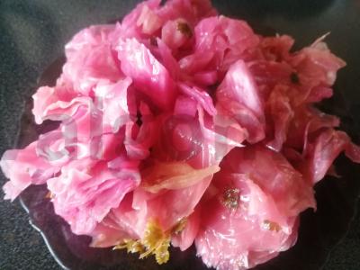 Marinuoti kopūstai su burokėliais pagrindine nuotrauka