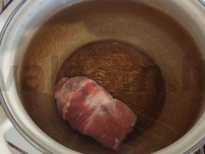 Sriuba su raugintais kopūstais ir perliniu miežiu Žingsnis 1