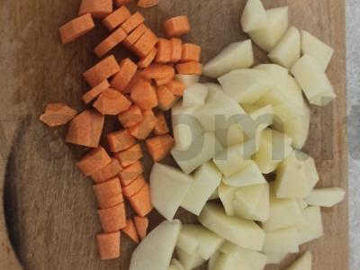 Sriuba su raugintais kopūstais ir perliniu miežiu Žingsnis 2