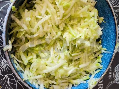 Cukinijų-mėsos vamzdeliai su kalakutiena Žingsnis 1