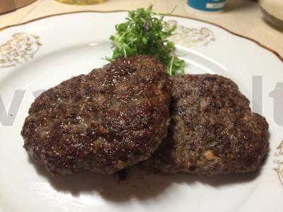 Jautienos bifšteksas pagrindine nuotrauka