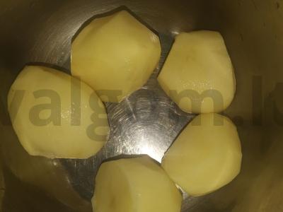 Nokiai su grybais Žingsnis 1