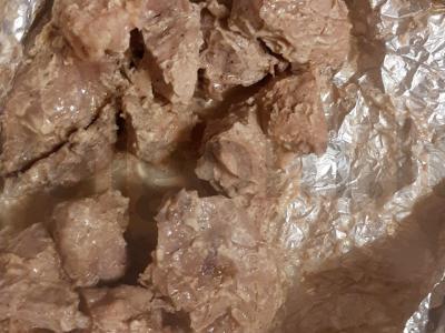 Mėsa folijoje pagrindine nuotrauka