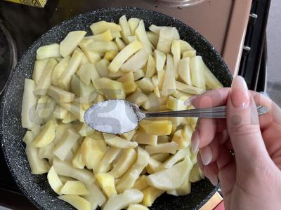 Kepta bulvė su sviestiniu skoniu Žingsnis 4