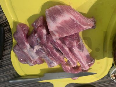 Kiaulienos šonkauliai puode „Kukurūziniai“ Žingsnis 1