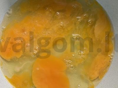 Blynai su mėsos įdaru ir prieskoniais Žingsnis 1