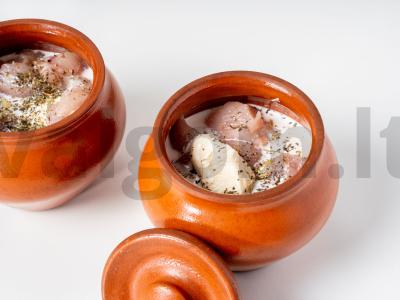 Kalakutienos filė su 25% riebalų grietinėle puoduose Žingsnis 2