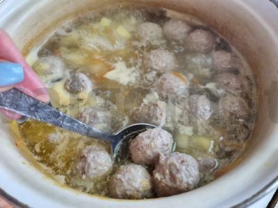 Vasaros sriuba su rūgštynėmis ir kiaušiniu Žingsnis 2