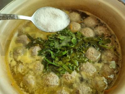 Vasaros sriuba su rūgštynėmis ir kiaušiniu Žingsnis 3