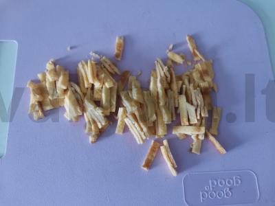 Salotas su rūkytomis vištienos krūtinėlėmis, Pekino kopūstais ir skrudintais duonos kubeliais Žingsnis 7