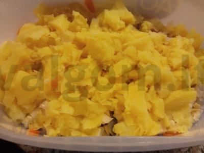 Aštrus salotas su konservuota žuvimi Žingsnis 3