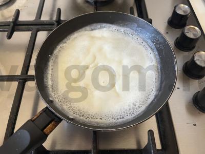 Namų kondensuotas pienas skubiai Žingsnis 2