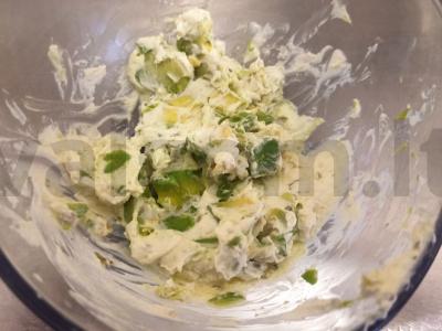 Avokado ir varškės sūrio užtepas Žingsnis 2