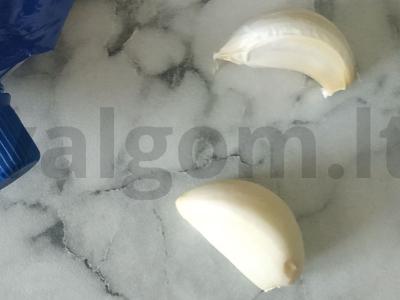 Aštrus morkų salotas Žingsnis 1