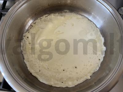 Auksiniai blynai su mocarelos ir rukolos įdaru Žingsnis 3