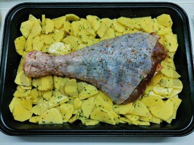 Indėnų blauzda orkaitėje su bulvėmis Žingsnis 6