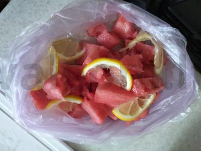 Be cukraus arbūzų ir citrinų sorbetas Žingsnis 3