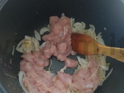 Kuskusas su kalakutiena lėtoje viryklėje Žingsnis 2