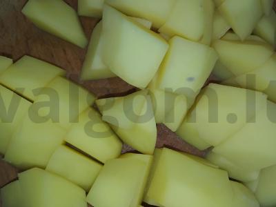 Sriuba su jautienos kaulais ir vermišeliu Žingsnis 1