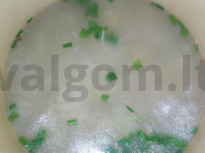 Sriuba su jautienos kaulais ir vermišeliu pagrindine nuotrauka