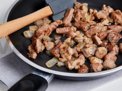 Daržovių troškinys su ožkų pienu Žingsnis 1