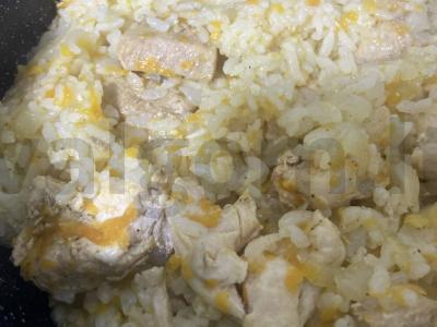 Ryžiai su mėsa pagrindine nuotrauka