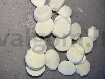 Salotas „Caprese“ Žingsnis 2