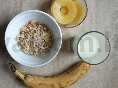 Sveikas pusryčių receptas su muesli „Saulės bučinys“ Žingsnis 1