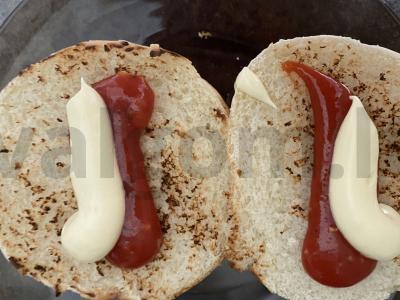 Vištienos kotletų burgeris Žingsnis 6