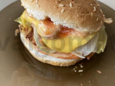 Vištienos kotletų burgeris pagrindine nuotrauka