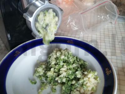 Brokolių ir žiedinių kopūstų blynai Žingsnis 3