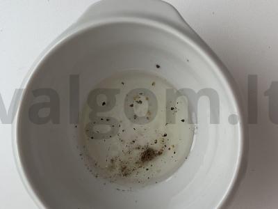 Salotos iš salotų lapų, rukolos, avokado ir pomidorų Žingsnis 3