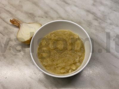 Obuolių ir svogūnų padažas pagrindine nuotrauka