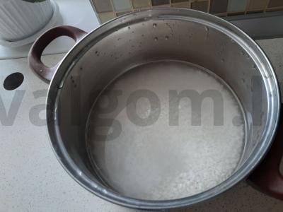 Onigiri su morkomis ir jūros kopūstais Žingsnis 1