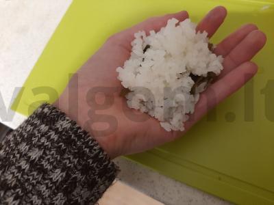 Onigiri su morkomis ir jūros kopūstais Žingsnis 4
