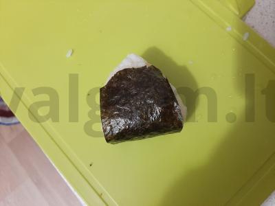 Onigiri su morkomis ir jūros kopūstais Žingsnis 5
