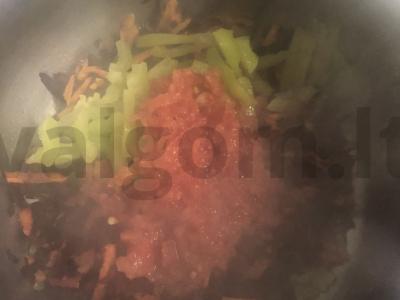 Burokėlių sriuba su kopūstais Žingsnis 8