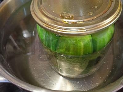 Pasterizuoti agurkai žiemai Žingsnis 5